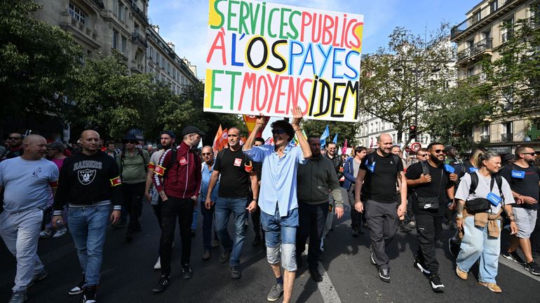 "Ras-le-bol des bas salaires" : 300.000 Français ont manifesté dans toute la France contre le recul du pouvoir d'achat dans la fonction publique