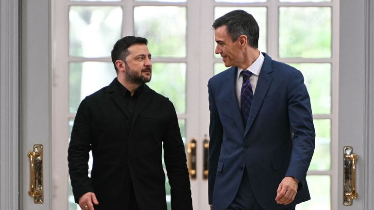 Guerre en Ukraine : "Rien ni personne ne nous fera oublier ce qui se passe en Ukraine" affirme Pedro Sánchez à Zelensky