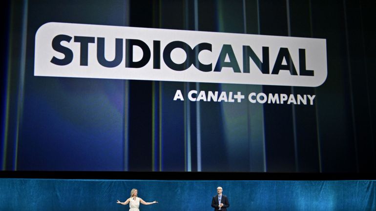Le cinéma français contre l'emprise de Vincent Bolloré : "Sa guerre culturelle peut passer par le cinéma", selon la journaliste Isabelle Roberts