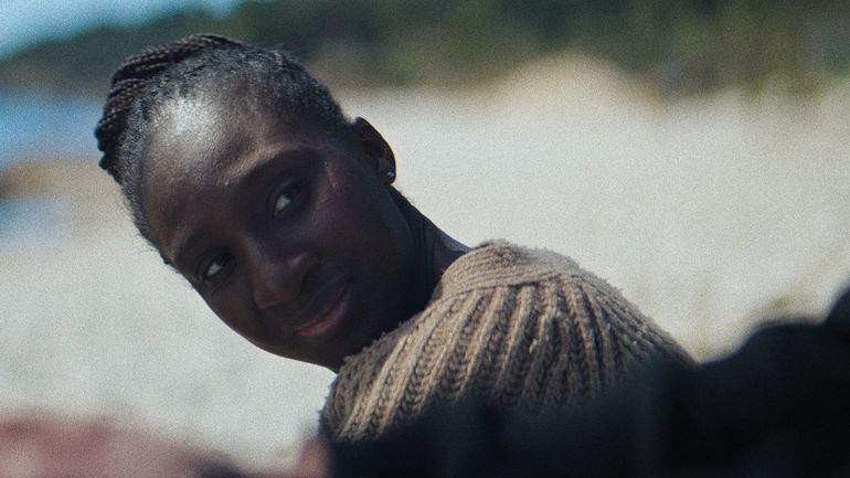 Les critiques d’Hugues Dayez : "Six jours, ce printemps-là", la chronique de vacances clandestines