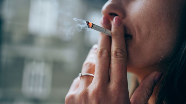 Une personne meurt toutes les heures à cause du tabac en Belgique : plus 9500 décès par an sont liés au tabagisme en Belgique, alerte Sciensano