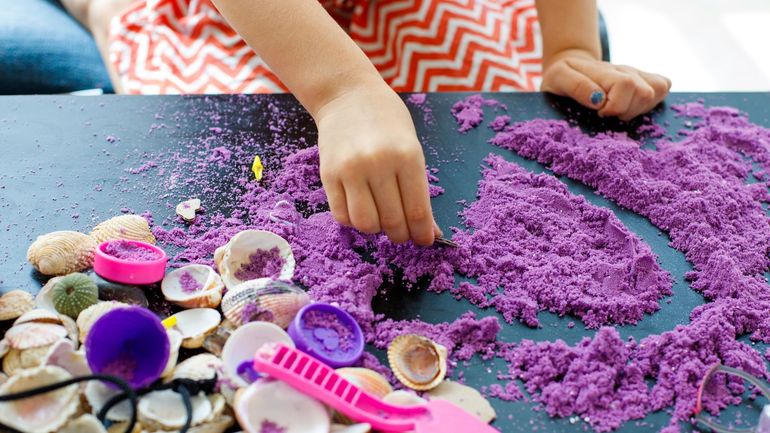 Présence possible d'amiante dans du sable de jeu : tous les produits contrôlés par le SPF Economie sont conformes à la législation