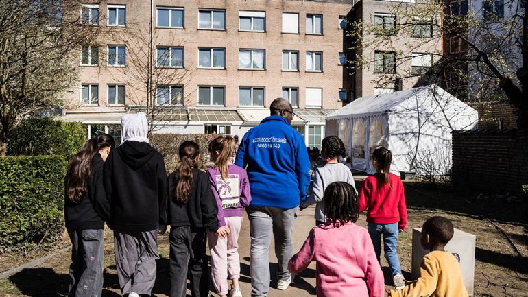 Enfants sans-abri en Belgique, le Samusocial débordé : "Ma fille de 7 ans m'a dit 'on va faire une soirée camping'"