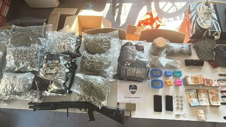 Schaerbeek : des produits stupéfiants et 34.000 euros saisis