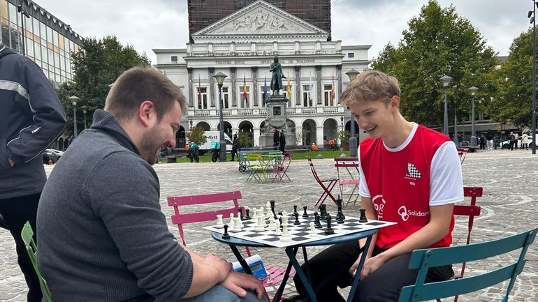 Les échecs en plein essor en Belgique : des Liégeois participent au championnat européen d’échecs en Grèce