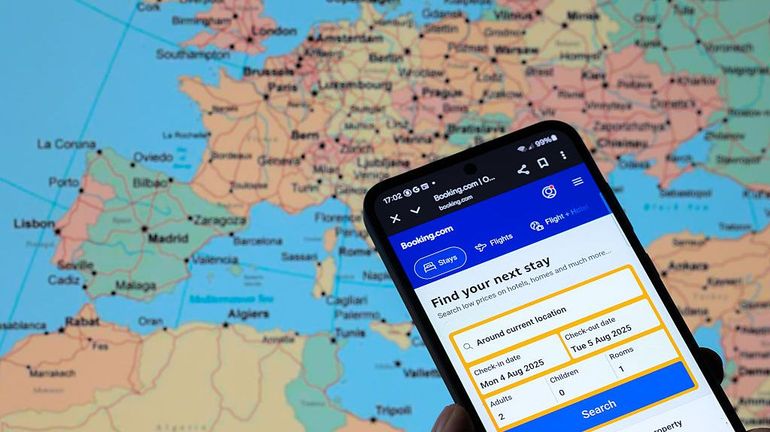 Airbnb, Uber, Booking : pourquoi ces plateformes pourraient bientôt contrôler toutes vos vacances