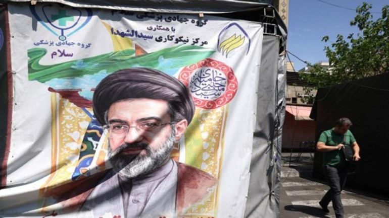 Guerre au Moyen-Orient : le guide suprême iranien appelle à éviter les licenciements au nom de la guerre