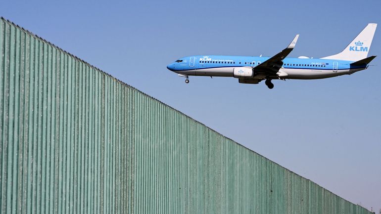 Hantavirus sur un bateau de croisière : une hôtesse de l'air de KLM en isolement après un contact avec une personne infectée
