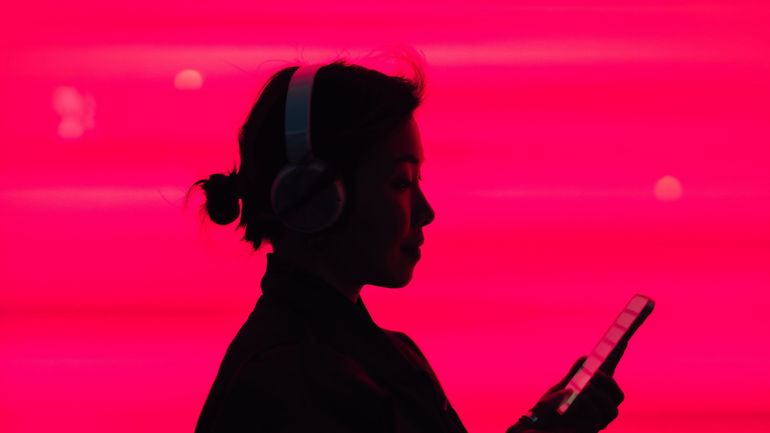 Historique : les grandes majors musicales concluent des accords avec la start-up d’IA Klay