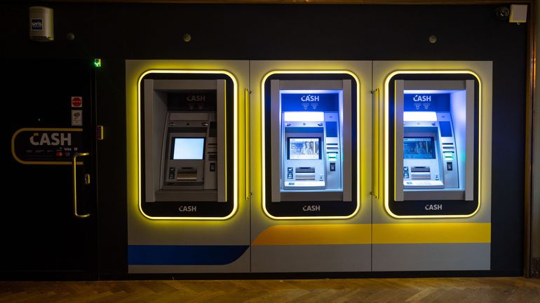 Le problème de retrait d'argent auprès des automates CASH résolu