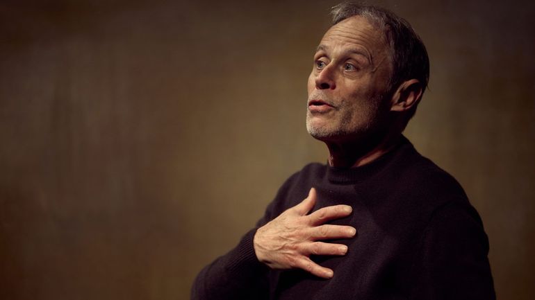 "Ô vous, frères humains", un appel à la fraternité porté par Bernard Cognaux : "Si ce spectacle peut faire changer un seul haïsseur, je ne l'aurais pas joué en vain"