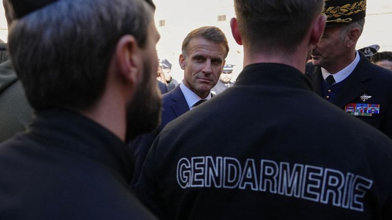 Mobilisations sociales en France : Macron reconnaît un "défaut d'anticipation" et annonce un tracé hors des centres-villes samedi