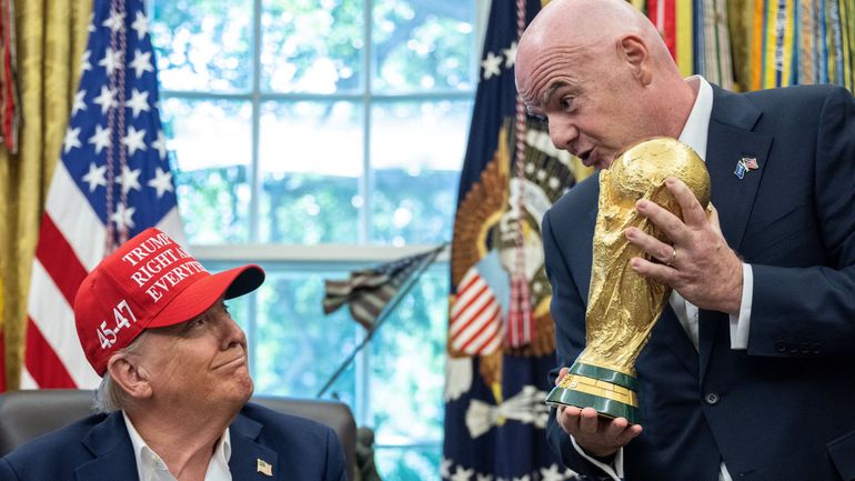 "Le football unit les puissants" : Gianni Infantino va récompenser Donald Trump en décidant tout seul