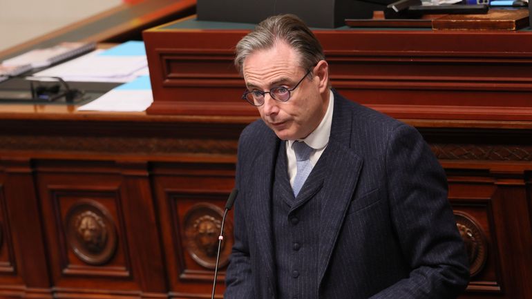 Suivez en direct la déclaration de politique générale du gouvernement Arizona à la Chambre dès 10 heures