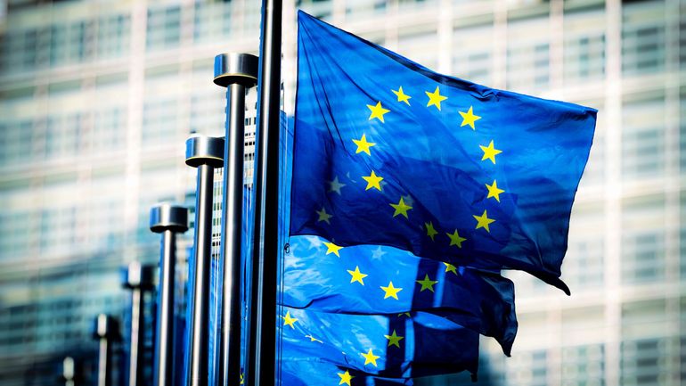 Le drapeau européen fête ses 70 ans: un textile en douze étoiles devenu légende sans jamais faire la guerre