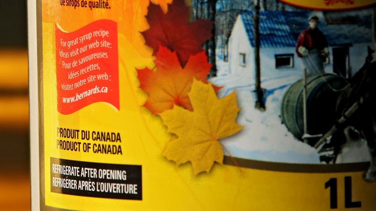 Plus de sirop d'érable made in Canada : Trump interdit une série de produits canadiens et augmente les droits de douane sur d'autres