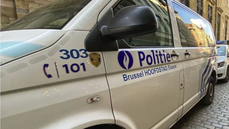 8 arrestations judiciaires et 3 établissements fermés lors d'une opération policière à Bruxelles