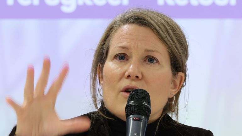 "Le pacte n'est pas un pacte magique qui règle tout" : la ministre de l'Asile juge le Pacte migratoire européen insuffisant