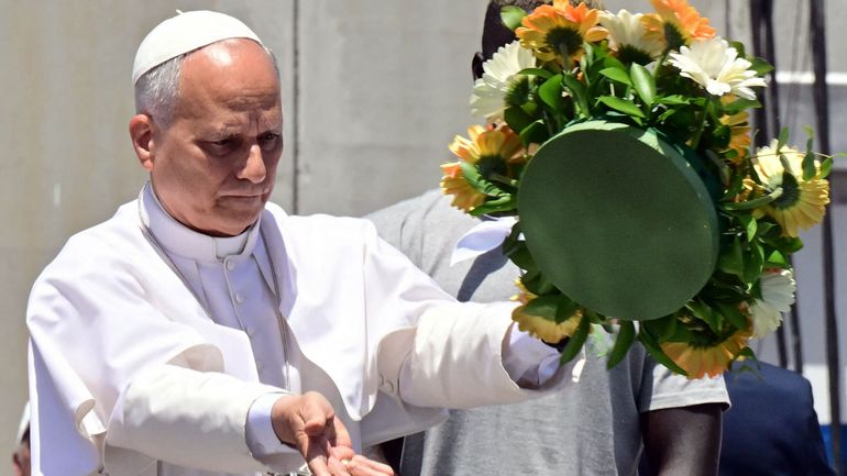 Arrivé aux Canaries, le pape veut interpeler le monde sur le sort des migrants