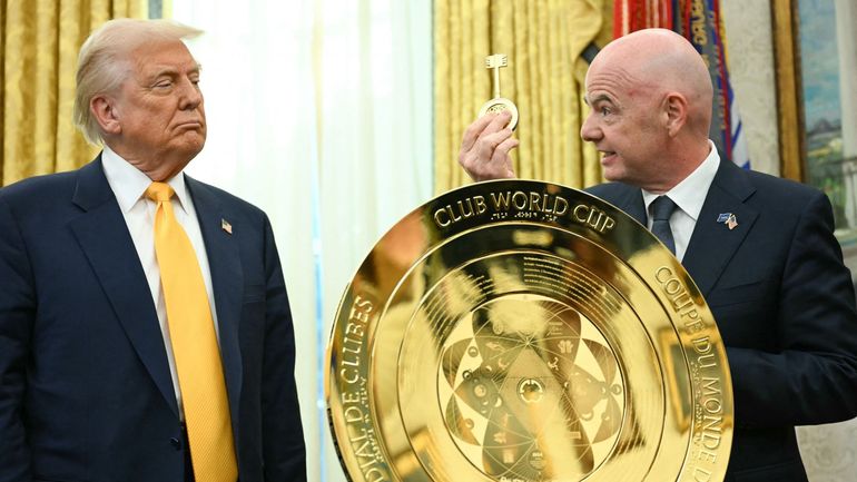 Même dans les grands événements sportifs, l'omniprésence de Donald Trump inquiète : "On est dans la continuité de ce qu'il fait par ailleurs"