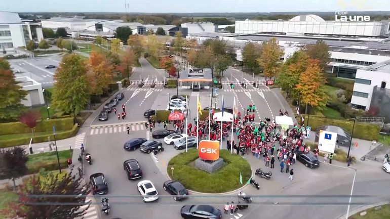 "En se retournant à gauche ou à droite, on peut perdre un collègue" : les travailleurs de GSK désormais dans l'incertitude