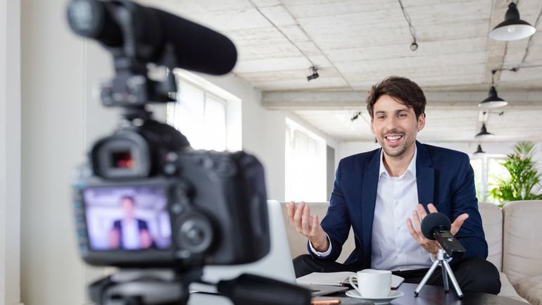"Finfluenceurs" ou "influvoleurs" ? Un texte européen pour encadrer les influenceurs financiers