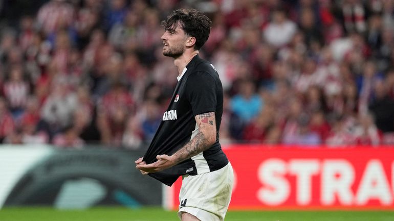 Héros de l’Irlande, Troy Parrott se ridiculise en loupant une panenka décisive… à la 96e minute