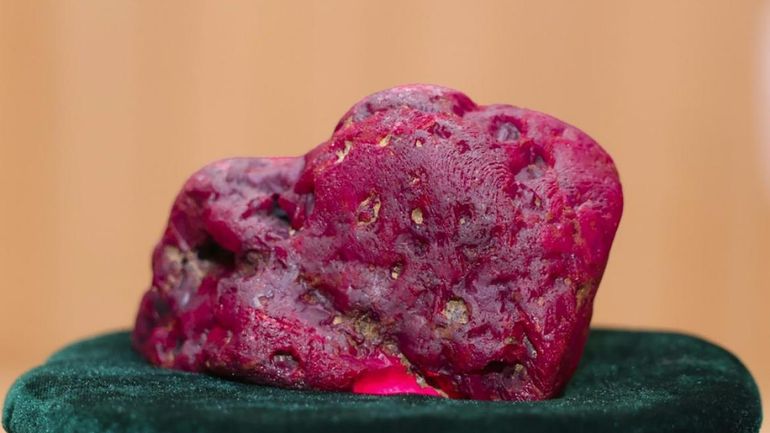Un rubis de 11.000 carats découvert en Birmanie