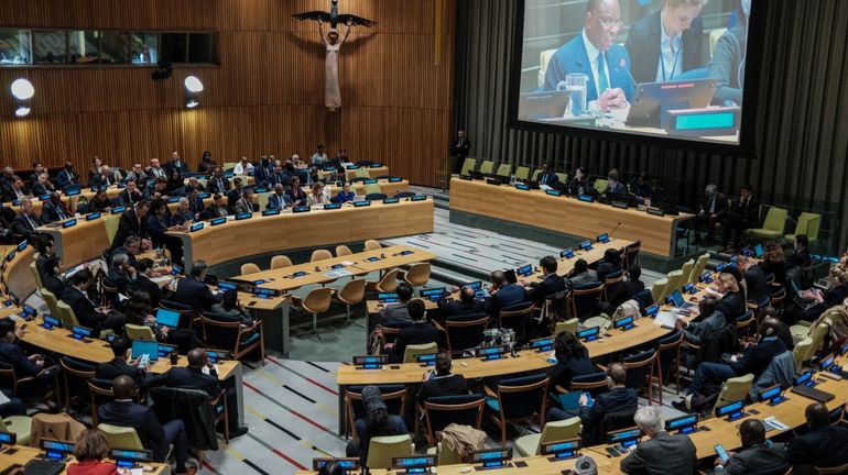 Vu d'Europe : Michelle Bachelet, Rafael Grossi, Macky Sall... Qui sont les quatre candidats en lice pour prendre la tête de l'ONU en 2027 ?