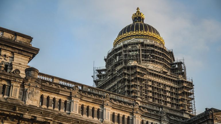 Violences sexuelles : que signifie un "non-lieu" devant la Justice belge ?