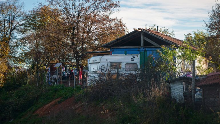 Votée en quelques jours, la nouvelle loi "Šutar", controversée, fait craindre une discrimination contre les Roms en Slovénie