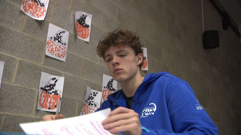 Simon Laviolette, le nouveau visage de la natation belge : "Léon Marchand, mon idole ? J’espère que sera mon concurrent bientôt" Simon Laviolette, le nouveau visage de la natation belge : "Léon Marchand, mon idole ? J’espère que sera mon concurrent bientôt"