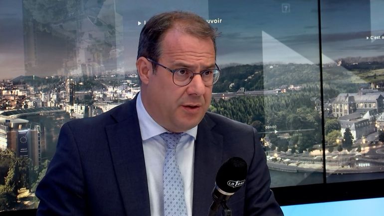 "Un gruyère avec des trous" : le ministre David Clarinval veut renforcer le contrôle des petits colis chinois en Belgique