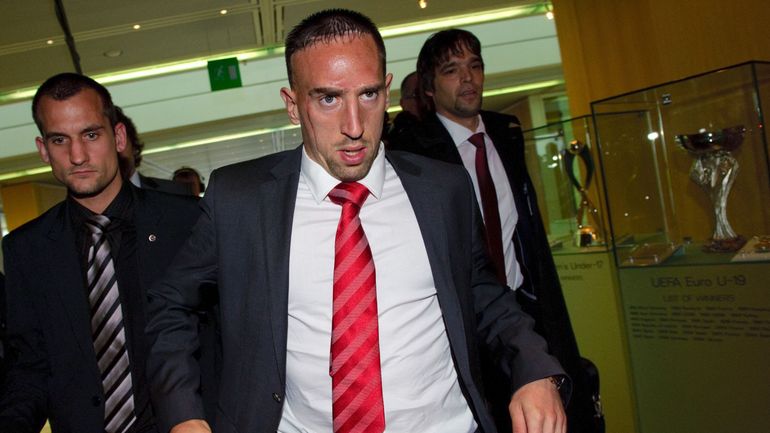 L'ex-footballeur français Franck Ribéry, cité à plusieurs reprises dans les documents Epstein, dénonce de "fausses informations" et porte plainte