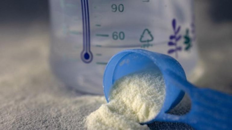 Lait infantile contaminé : l'UE renforce ses contrôles douaniers sur la substance chinoise incriminée