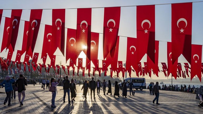 Turquie : trois policiers tués lors d'une vaste opération contre le groupe État islamique