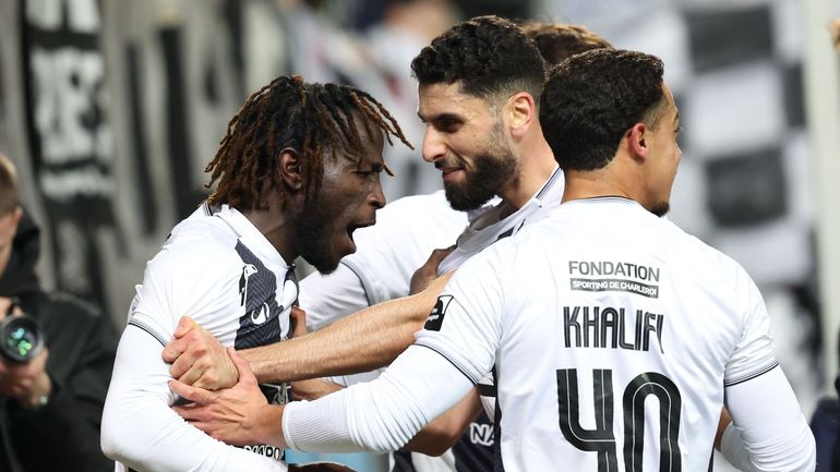 Charleroi accroche Genk dans le 'duel des intérimaires' malgré deux erreurs de Delavallée