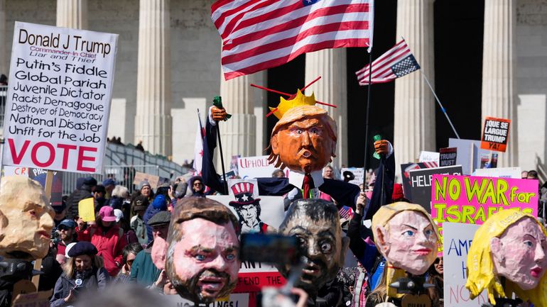 "No Kings" : 3000 manifestations anti-Trump à travers les Etats-Unis, De Niro et Springsteen au rendez-vous