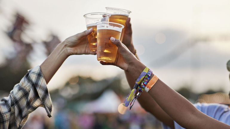 Ostende instaure une interdiction de consommer de l'alcool dans certains lieux publics Ostende instaure une interdiction de consommer de l'alcool dans certains lieux publics