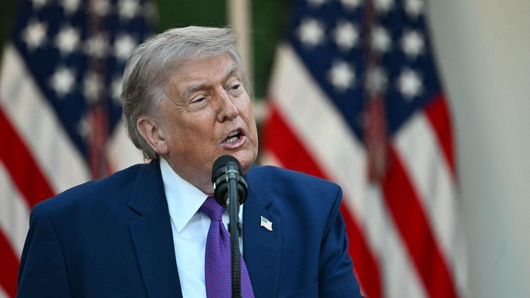 Trump annonce des discussions avec Cuba, "pays en faillite"