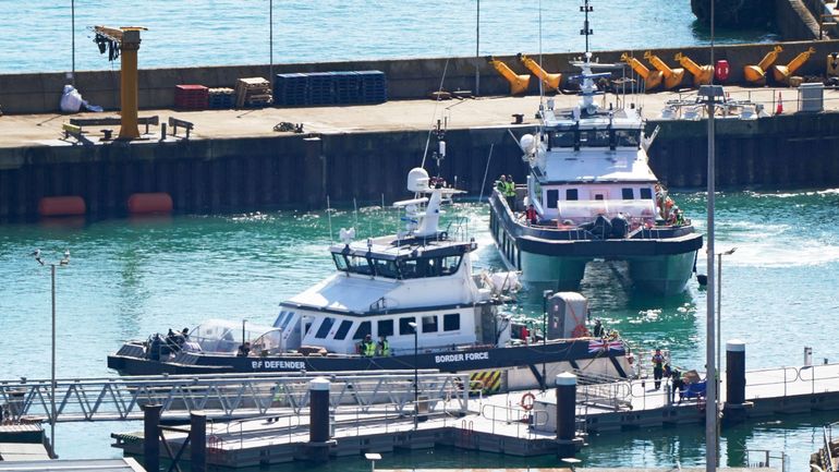 Royaume-Uni : des manifestants anti-migrants ont bloqué l'accès au port de Douvres pendant plusieurs heures