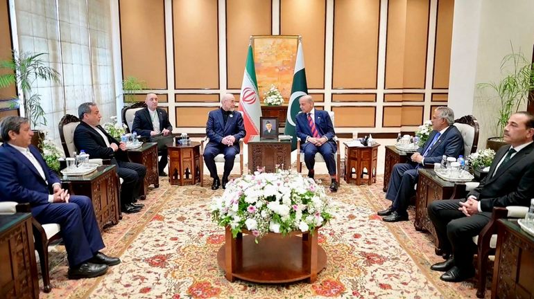 Guerre au Moyen-Orient : les médias iraniens annoncent que les négociations avec les Etats-Unis ont débuté au Pakistan