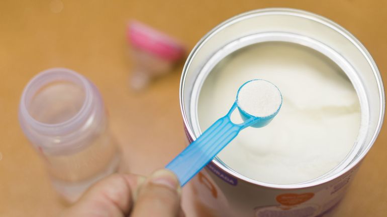 Nouveaux rappels de lait infantile en France : les marques Popote et Vitagermine (Babybio) concernées