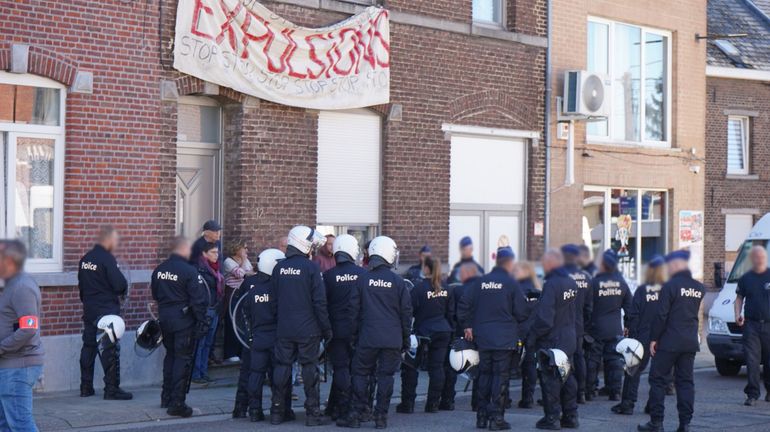 La Louvière : Des militants arrêtés après une expulsion