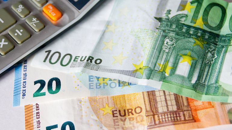 La revue de presse : allocation, impôts, assurance... En Belgique, la fraude est un sport national