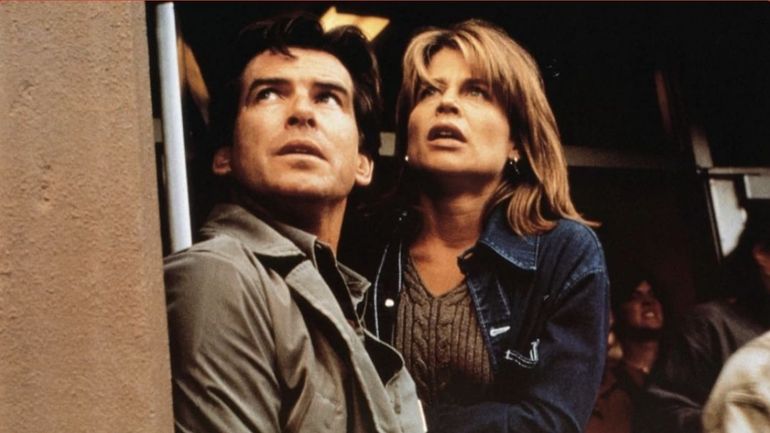 "Le pic de Dante" avec Pierce Brosnan : quand le réalisme scientifique se met au service du suspense