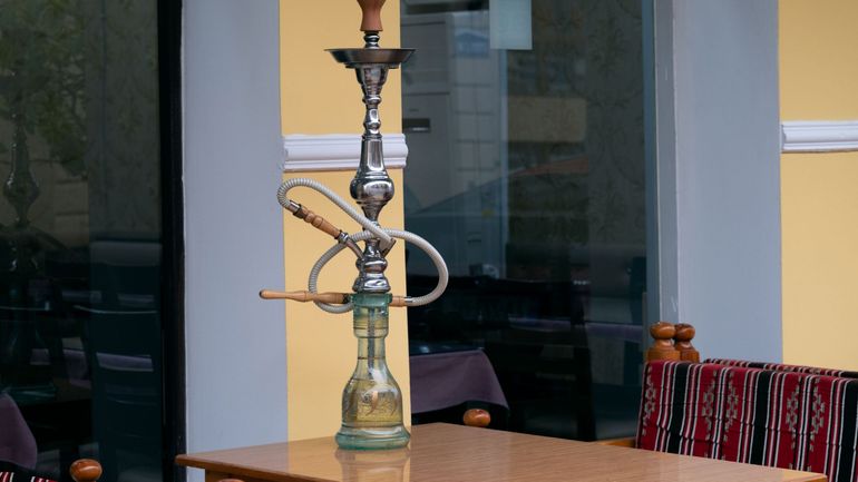 Débat : quel avenir pour les bars à chicha ? Débat : quel avenir pour les bars à chicha ?