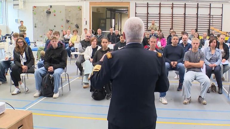 Service militaire volontaire : premier jour pour les jeunes recrues de la Marine