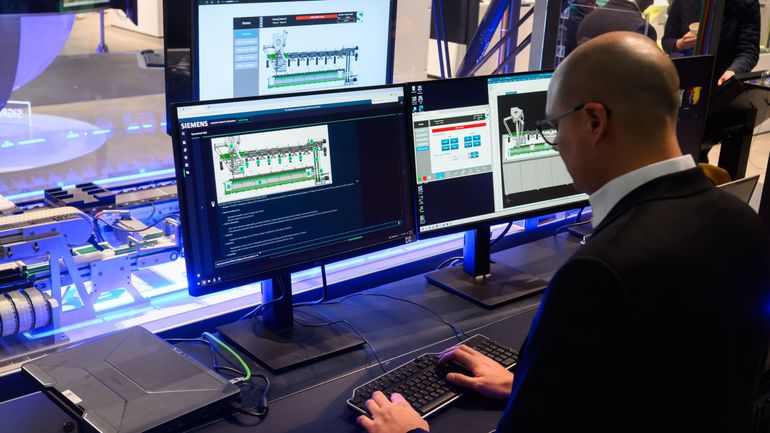 Un homme est devenu milliardaire grâce à des faux fabriqués par l'IA