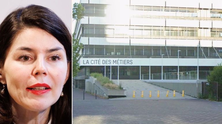 Charleroi : action des enseignants à l'occasion de la venue de Valérie Glatigny à la Cité des métiers